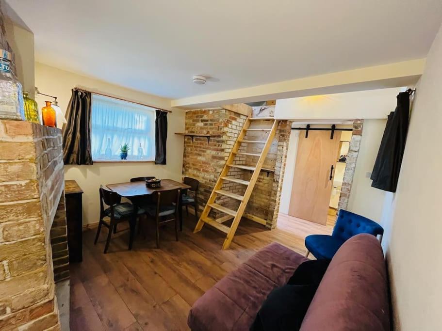 Cute And Cosy Little Cottage Хийтфийлд Екстериор снимка